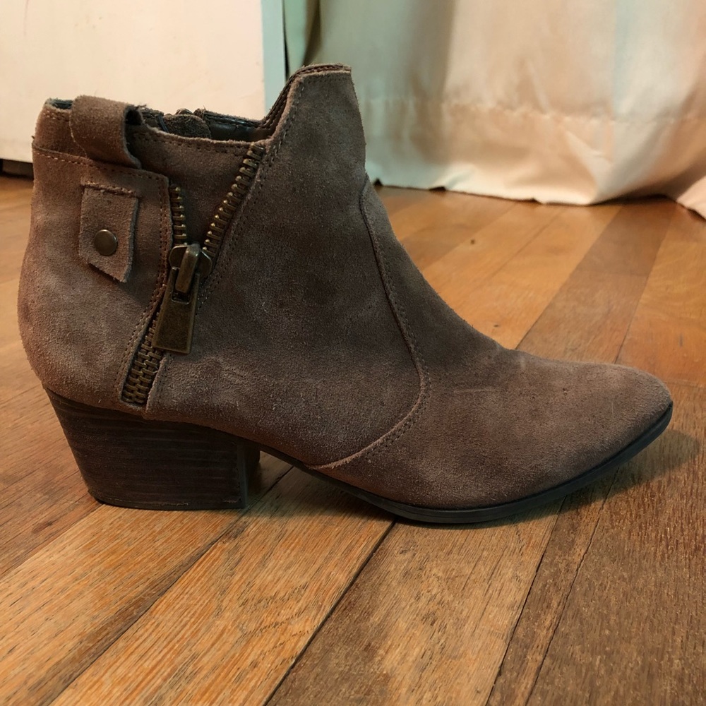 Crown Vintage ankle boots